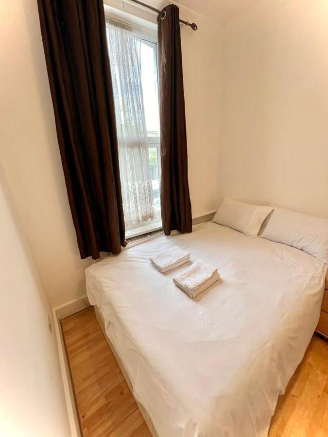 Stepney Green Holiday Apartment لندن المظهر الخارجي الصورة