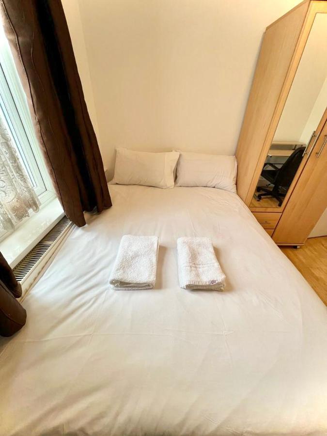 Stepney Green Holiday Apartment لندن المظهر الخارجي الصورة